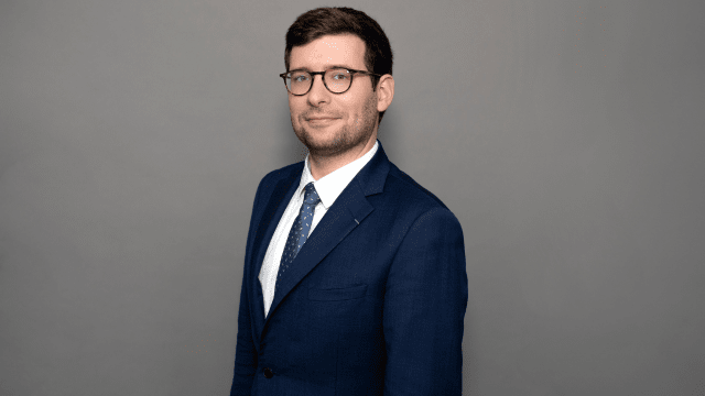 Pierre Manenti, des bancs de l'histoire aux enjeux de l'État : itinéraire d’un normalien engagé